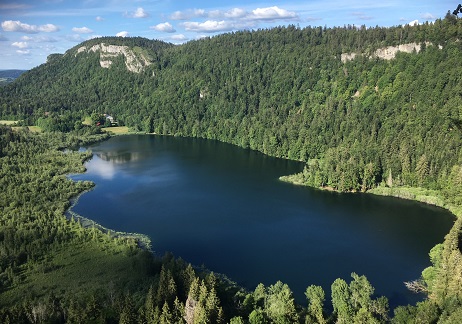 Le lac de Bonlieu, dans le Jura